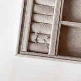 Brinco Zircônia Cristal Pingente Cruz