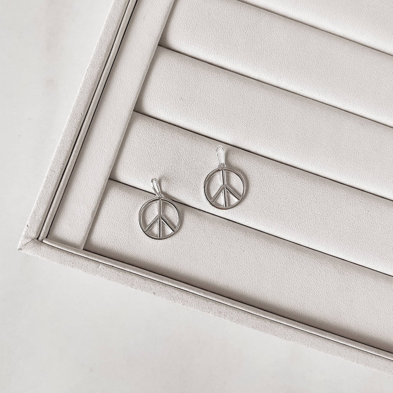 Pingente medalha vazada símbolo paz 16mm