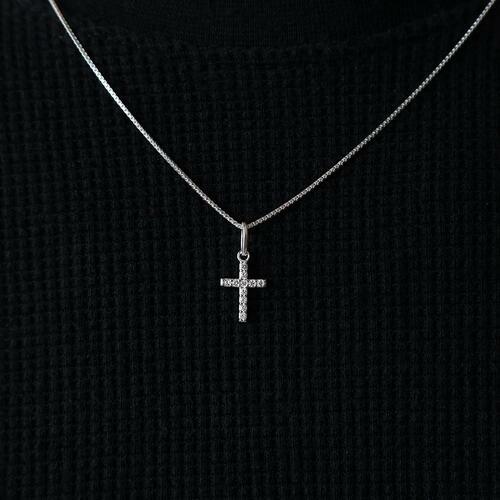 Colar de prata com Cruz Cravejada